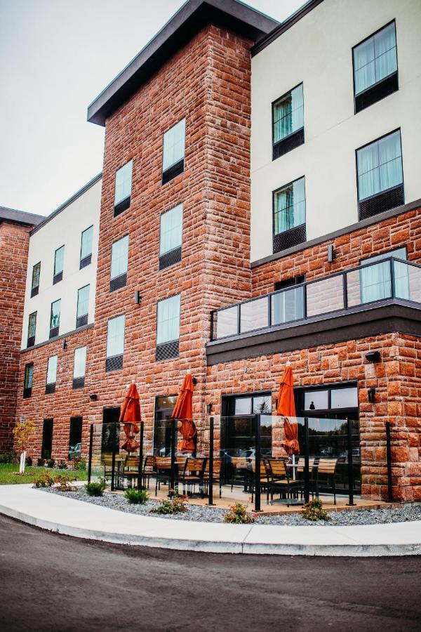 Cobblestone Hotel & Suites International Falls Exterior foto